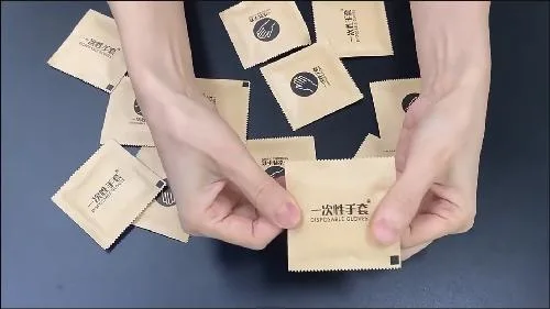 Luvas plásticas PE Luvas dobradas individuais descartáveis ​​para restauração Contato com alimentos com FDA